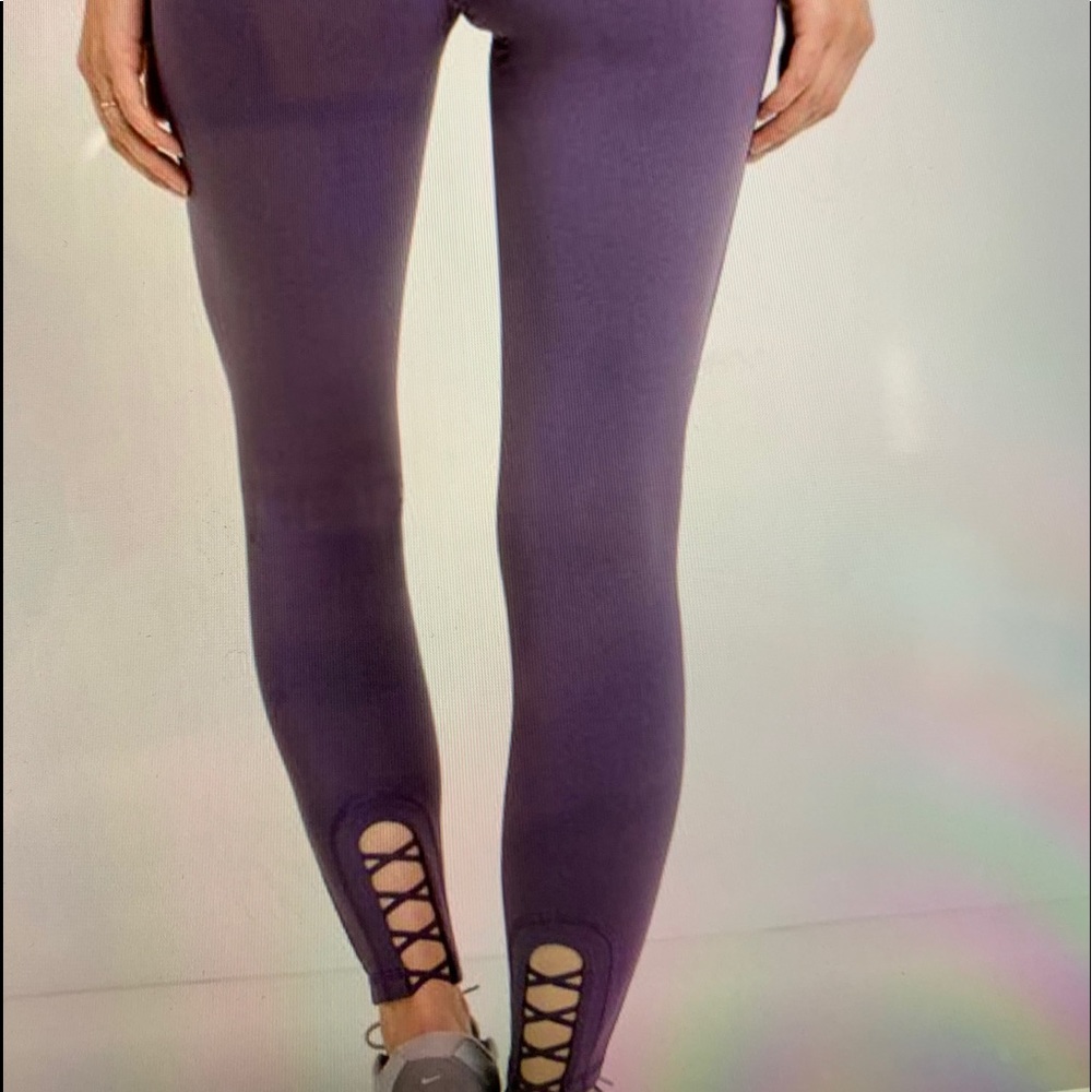 Leggings, size small, violet color